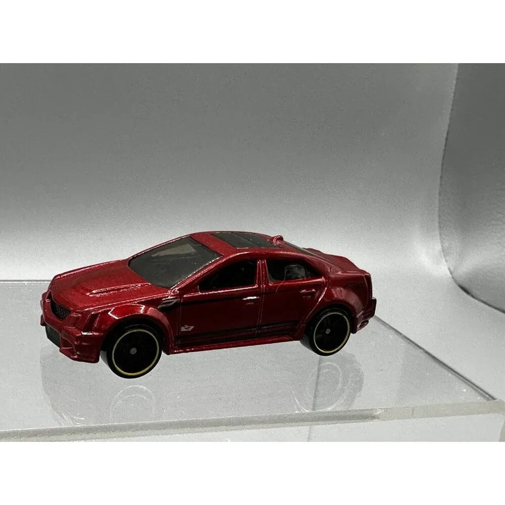 2010 HOT WHEELS '09 CADILLAC CTS-V RED 1:64 DIECAST 2 3/4